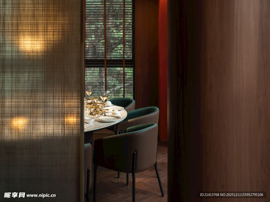 雅致餐厅一角