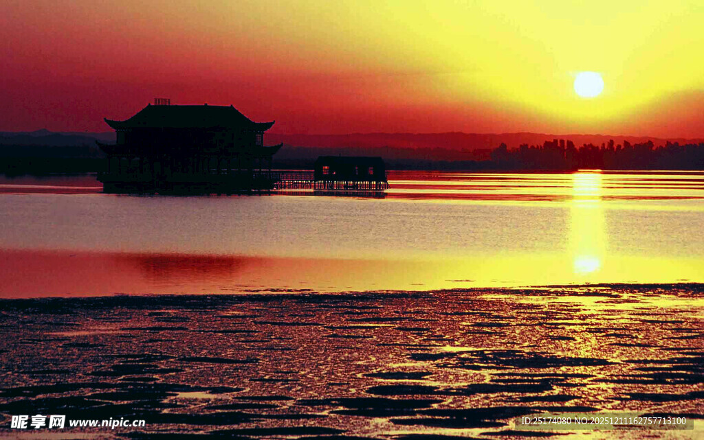 大美高台 落日大湖湾