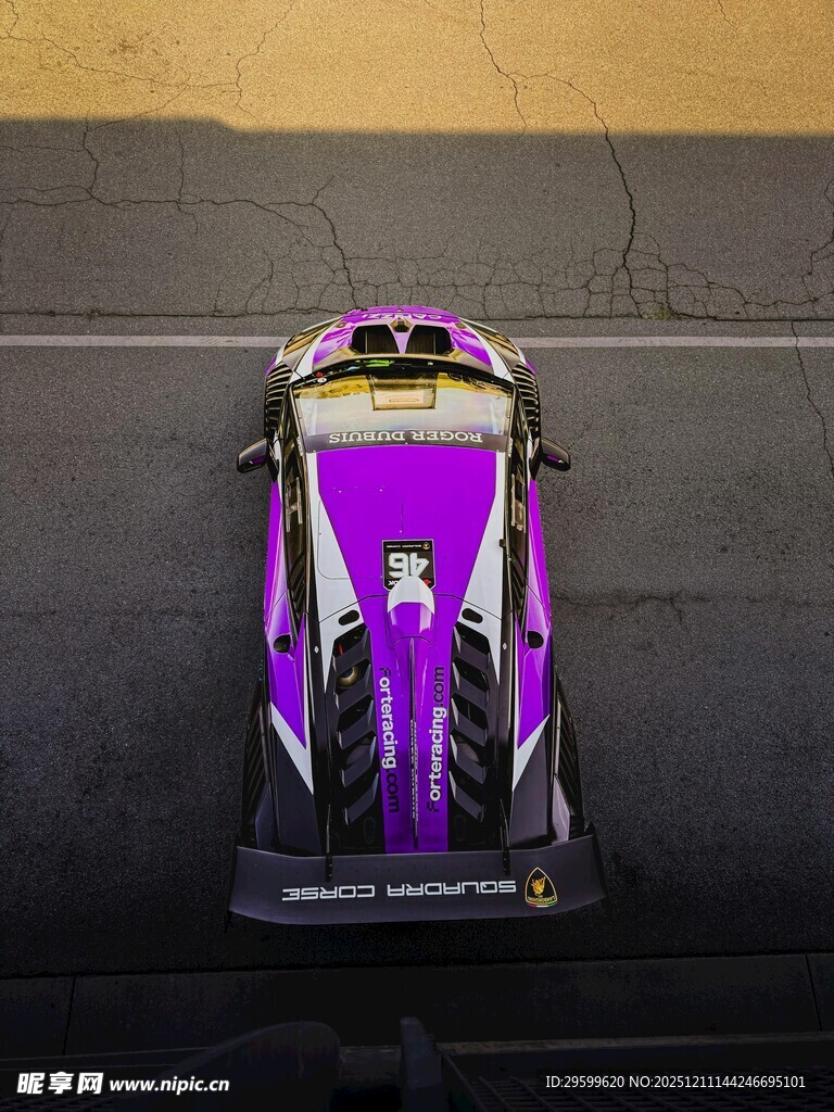 紫色炫酷摩托车