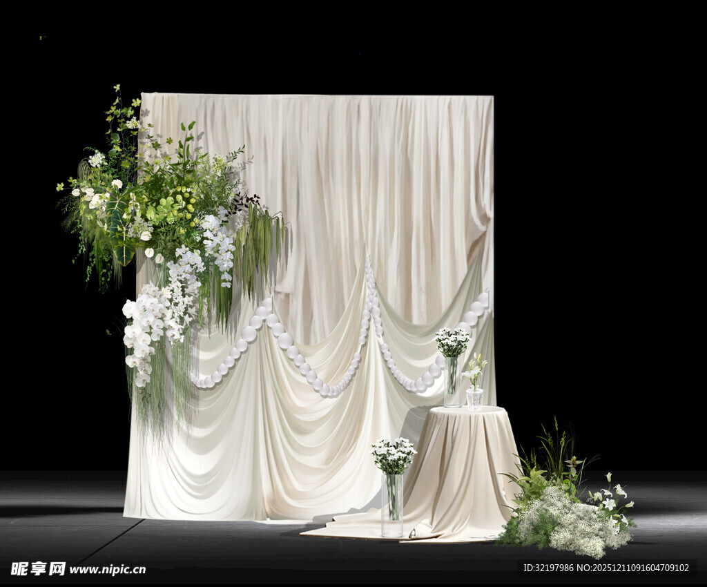 白色浪漫婚礼装饰布景