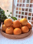 竹篮中的新鲜橘子