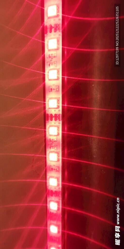 红色发光LED灯条