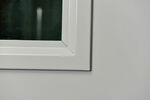 白色窗框特写