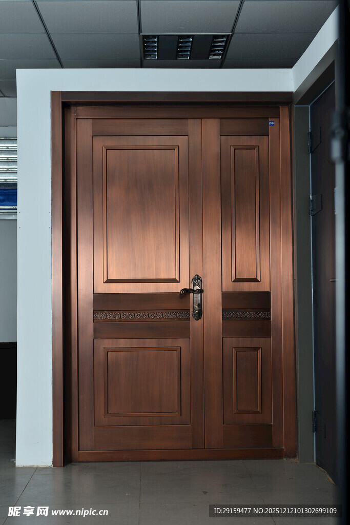 精致铜质双开门