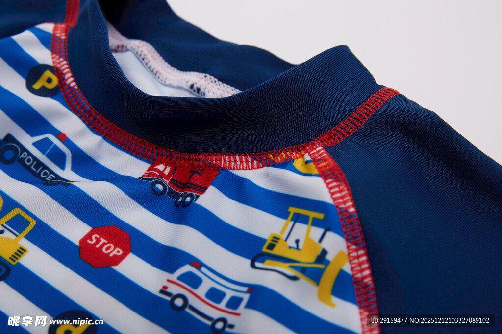 儿童条纹印花短袖上衣