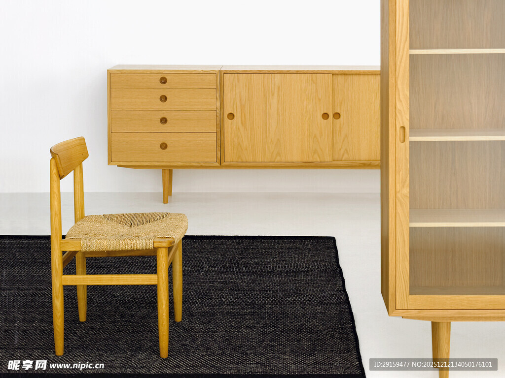 简约木质桌椅与储物柜组合