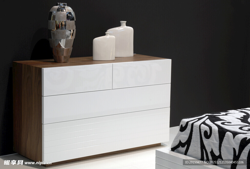 现代简约风格白色储物柜