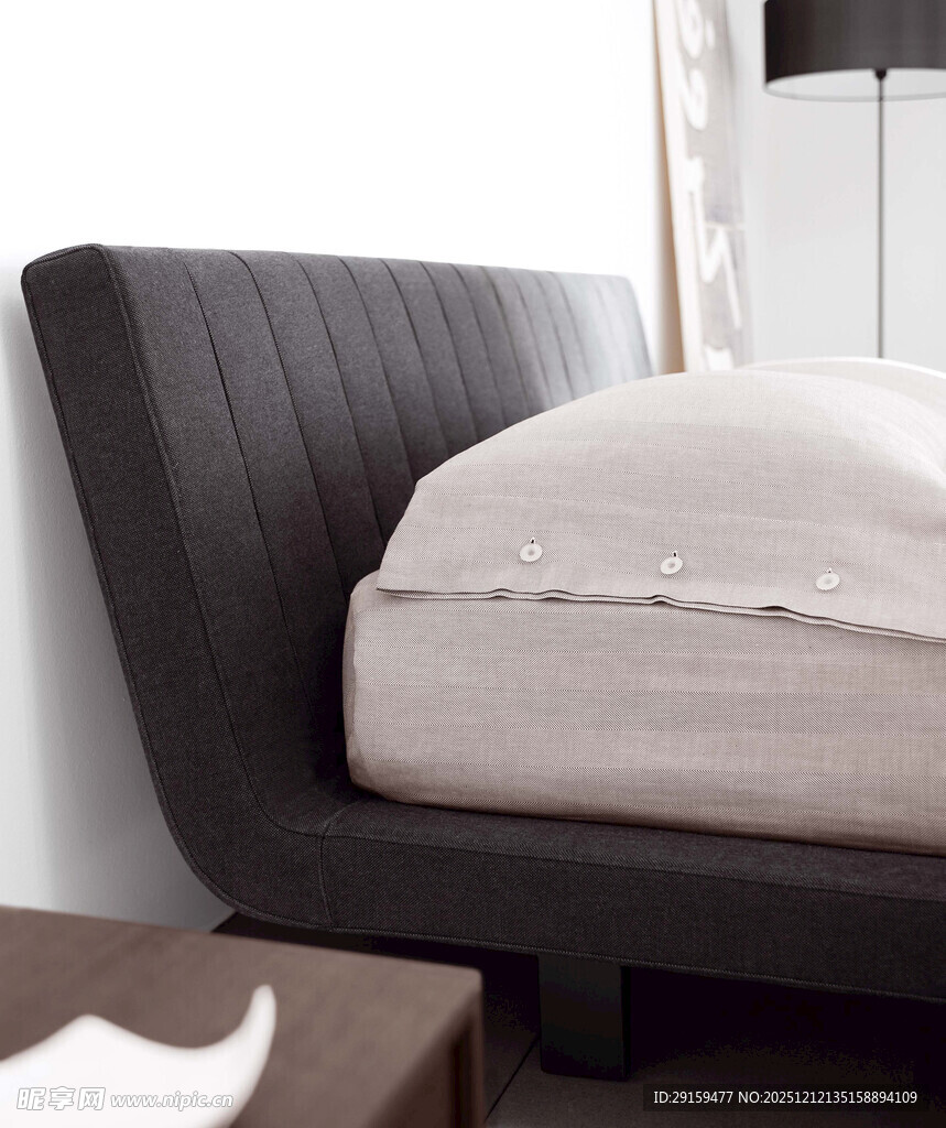 现代简约风格床头特写