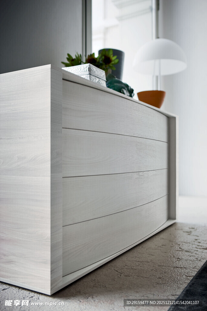 简约白色抽屉式收纳柜