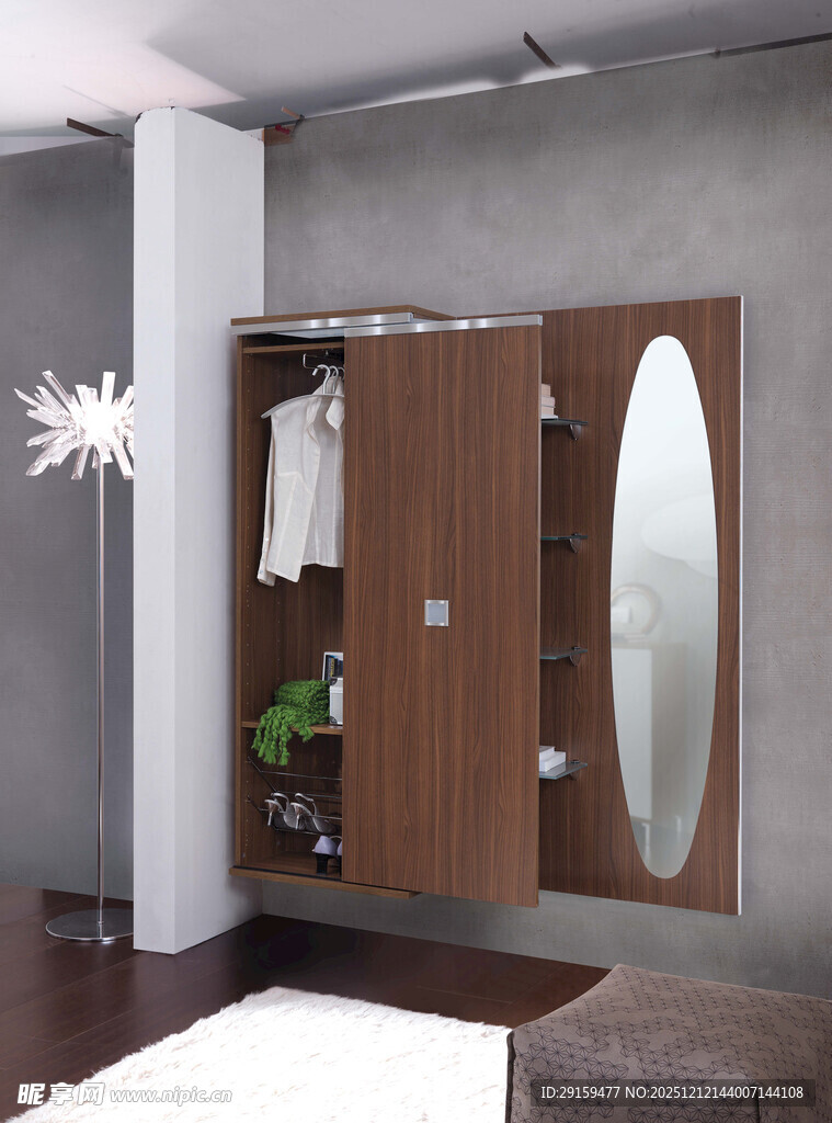 现代风格木质衣柜带镜子