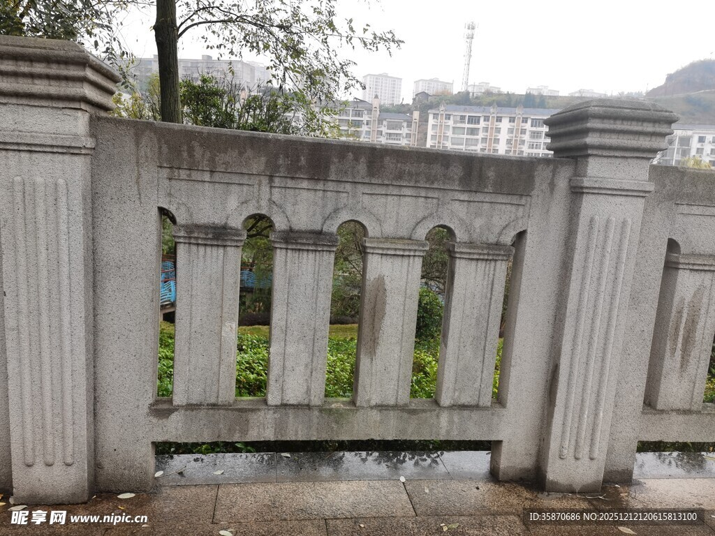 石质雕花围栏景观