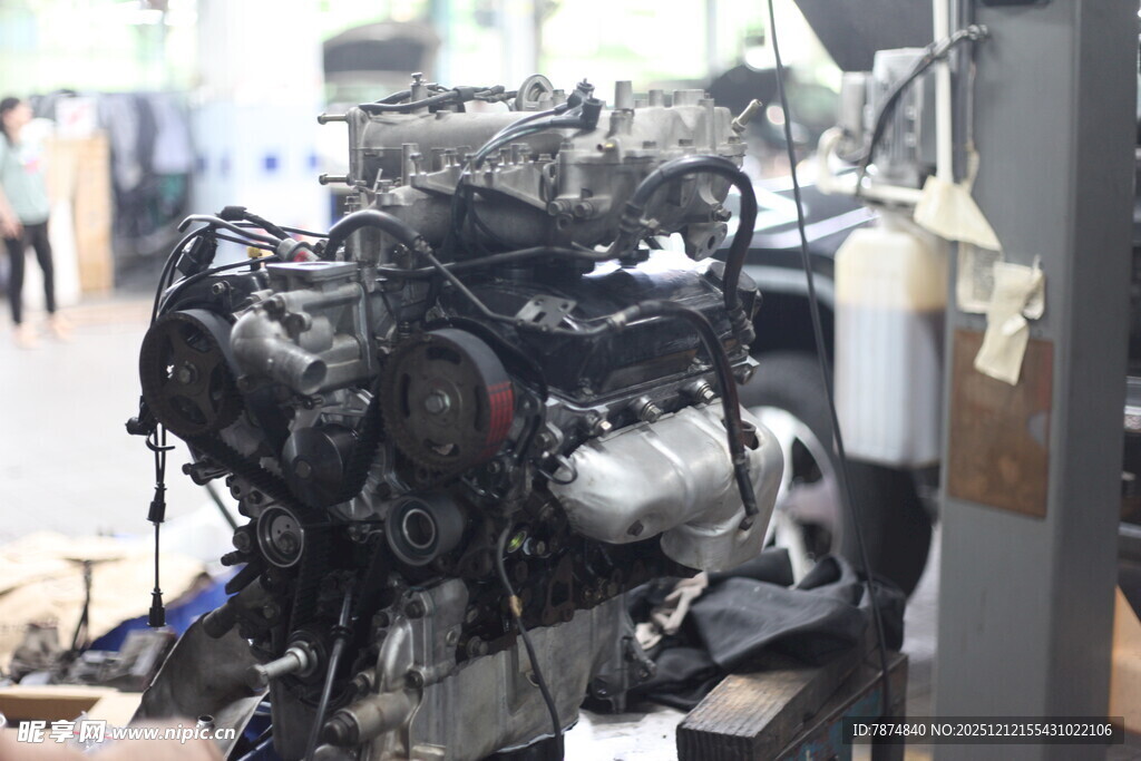 汽车发动机展示