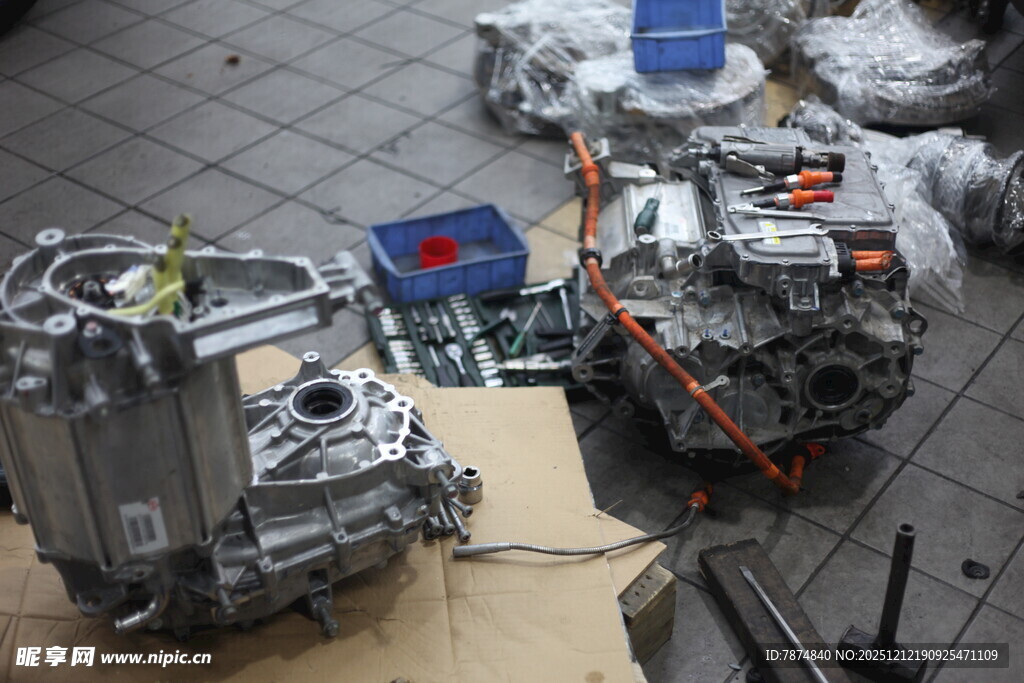 汽车变速器零件展示