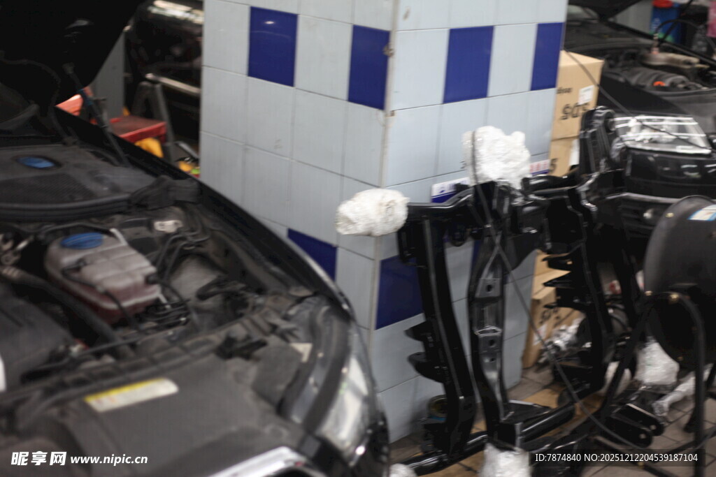 汽车维修车间设备场景