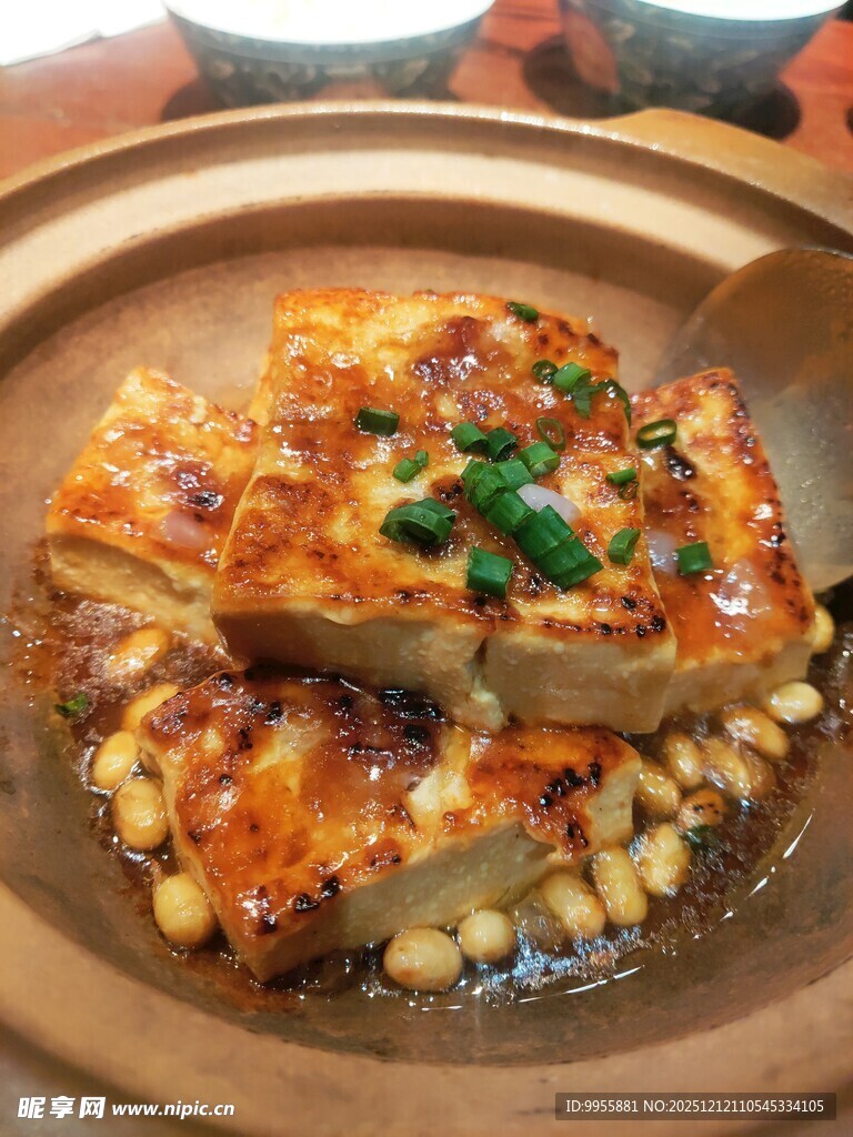 砂锅豆腐美味诱人