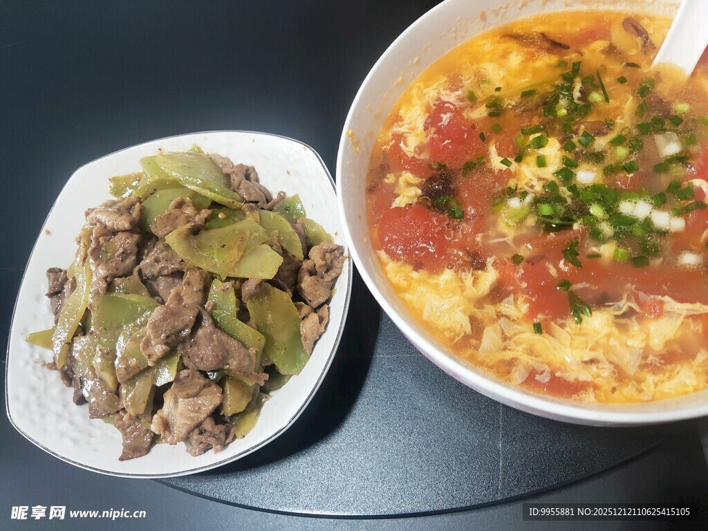 番茄炒蛋与炒肉双拼