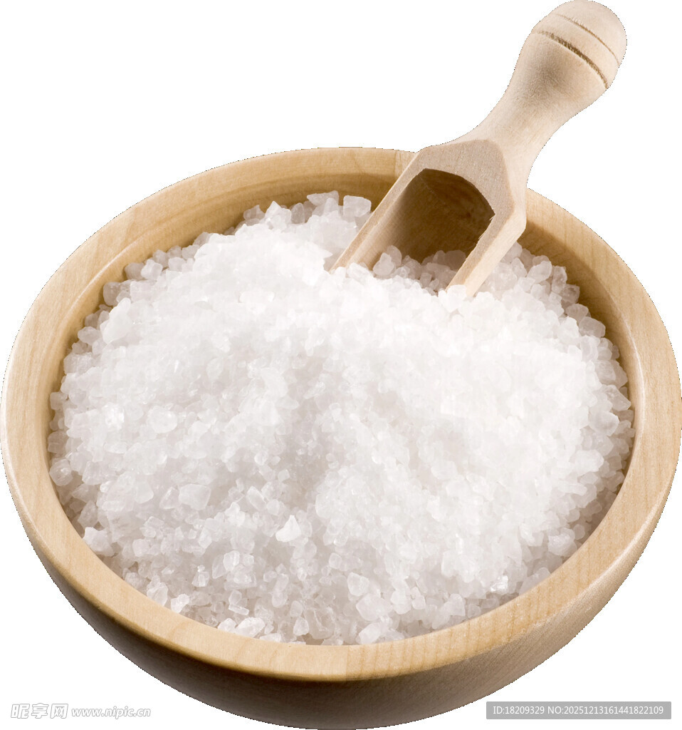 木碗中的白色细盐