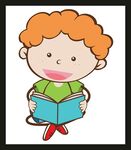 坐着玩耍的金发小男孩