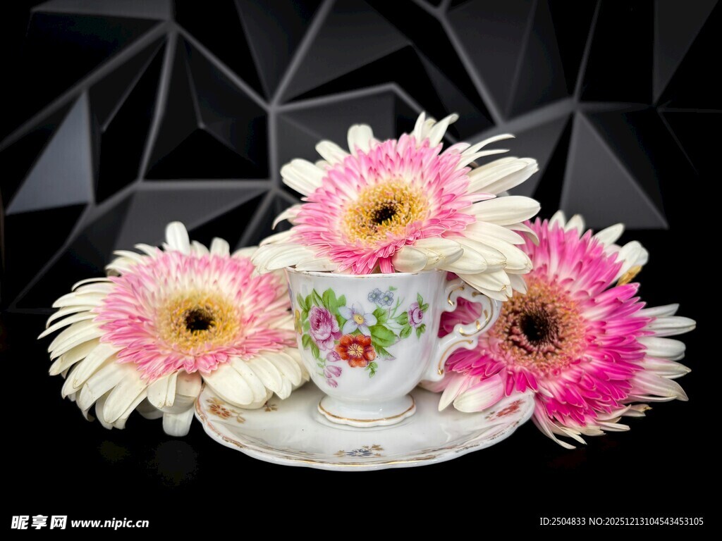 粉色 洲菊装饰玻璃器皿