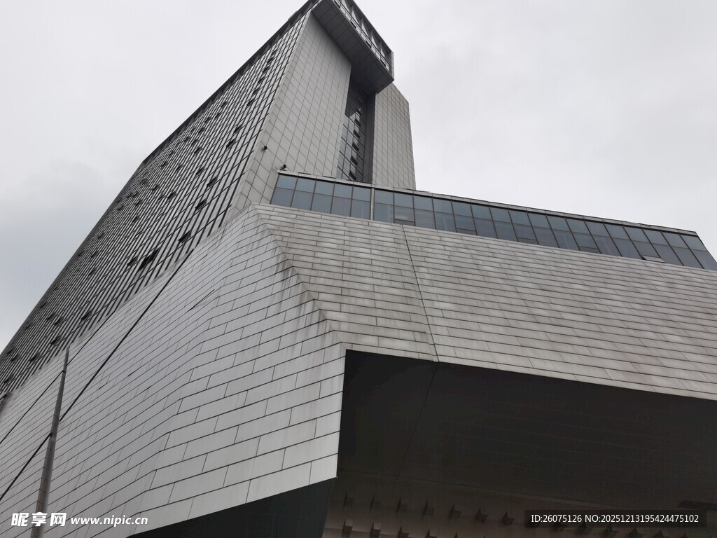 现代风格独特建筑外观