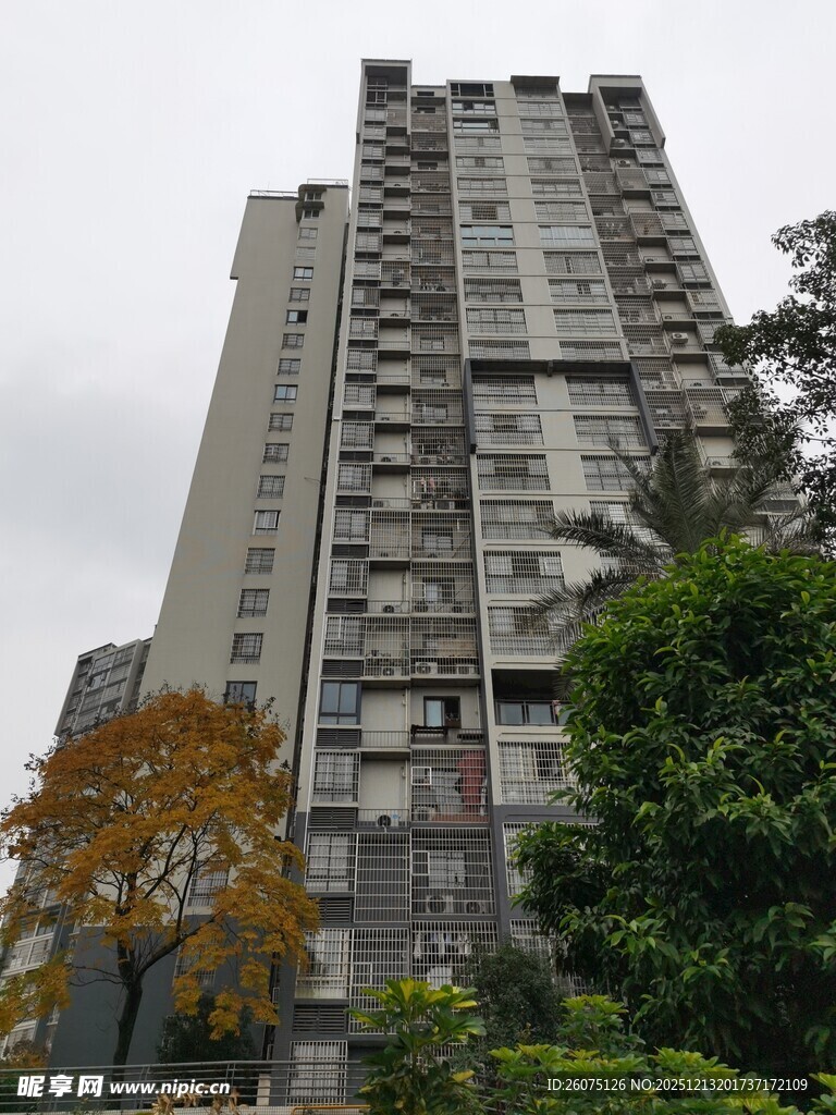 高层住宅楼外观景观