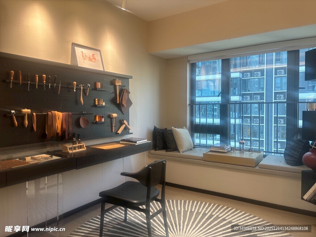 现代简约风温馨厨房一角