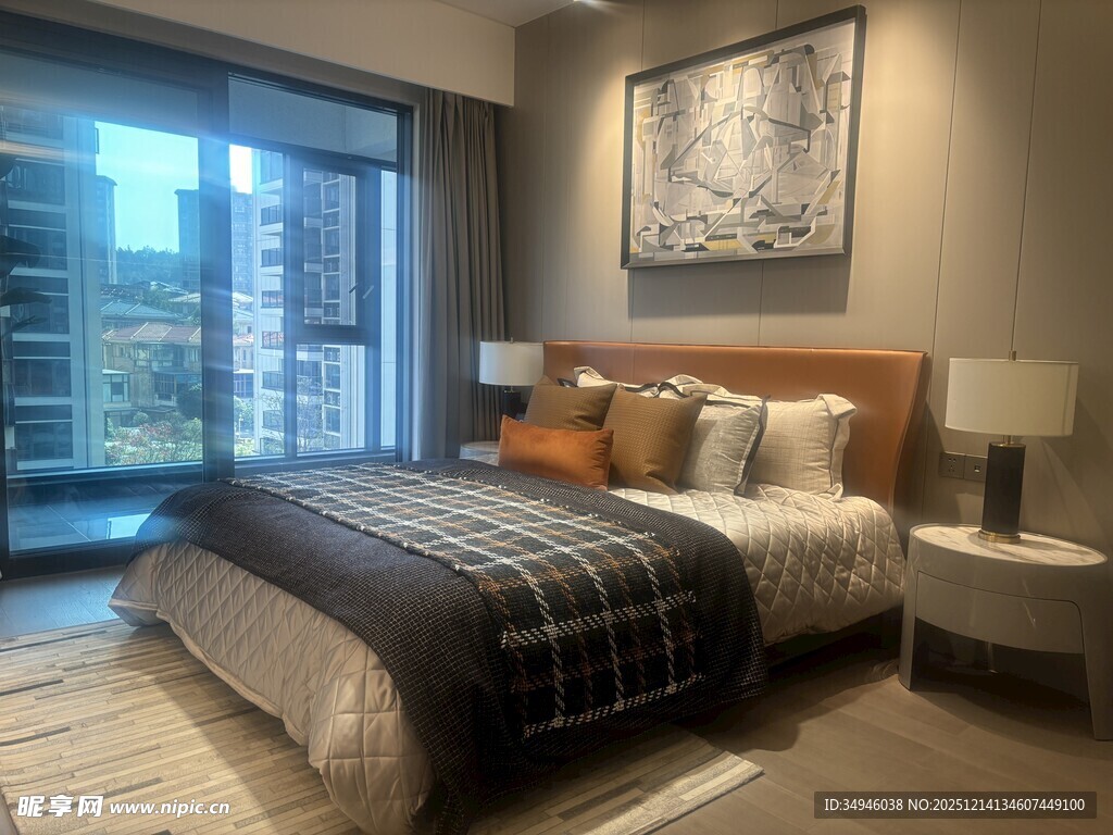 现代简约风格温馨卧室