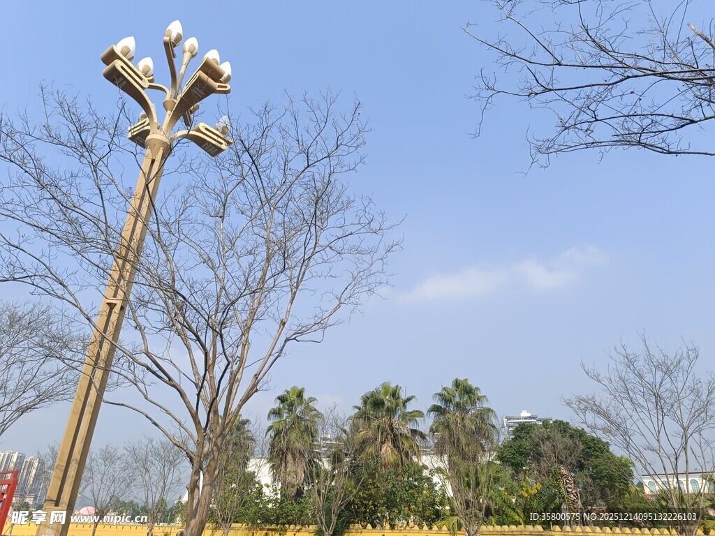 户外高杆照明灯具