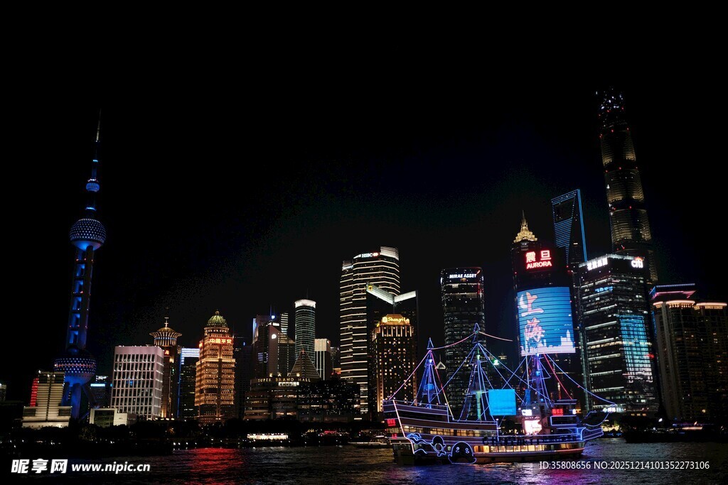 上海外滩璀璨夜景