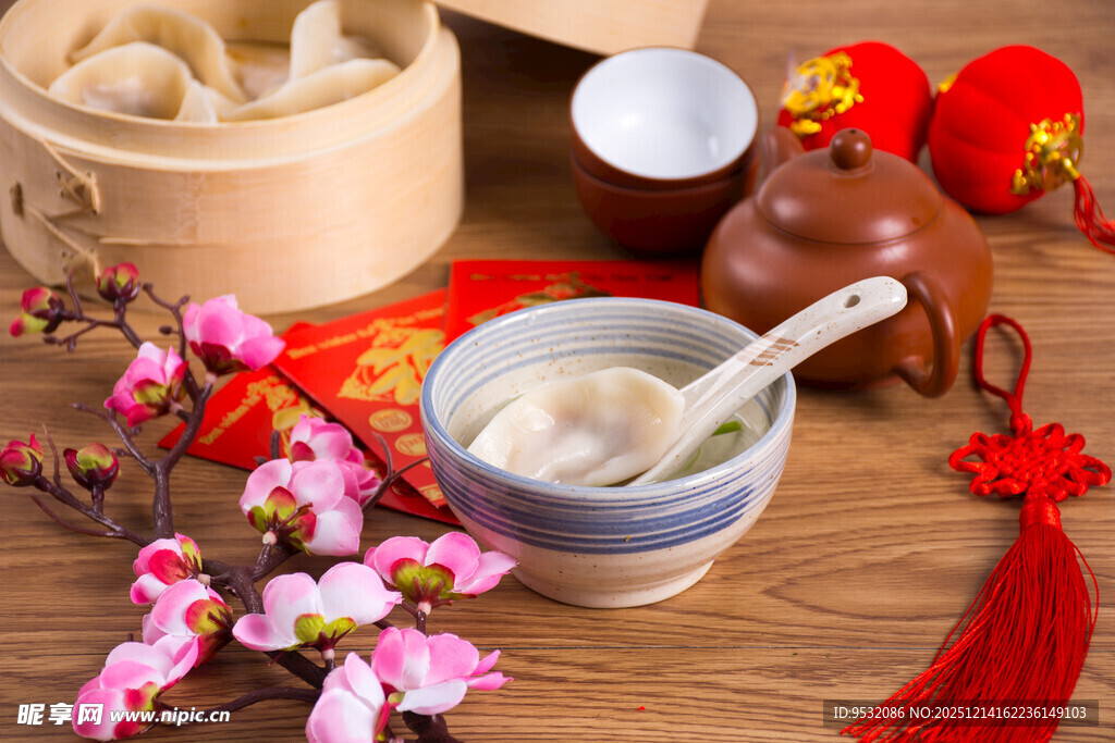 中式传统饺子美食