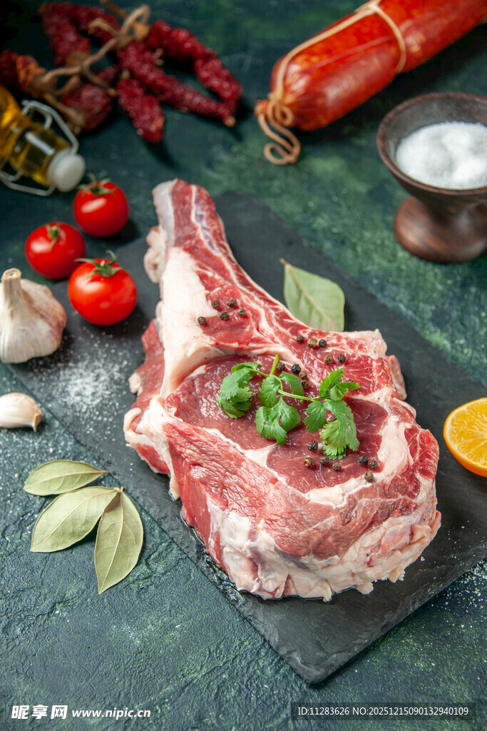 新鲜生牛排