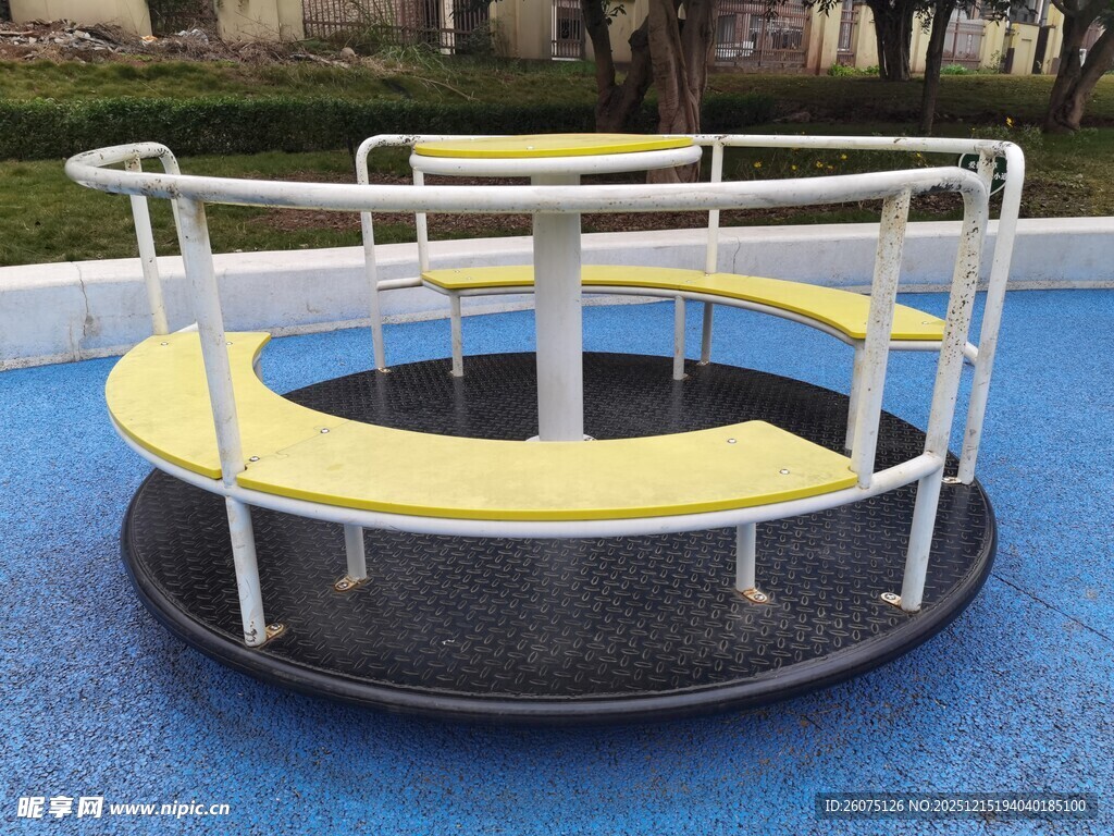 户外儿童旋转座椅设施