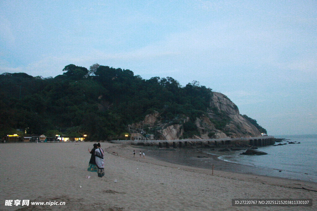 黄昏海边漫步场景 厦门鼓浪屿