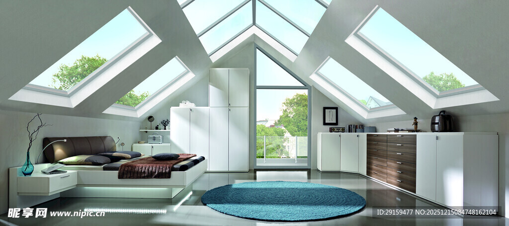 现代时尚室内带天窗泳池空间