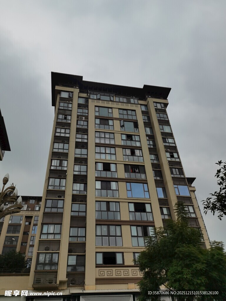 高层住宅楼外观景致