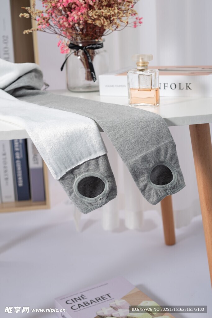 时尚踏脚保暖裤裤脚展示