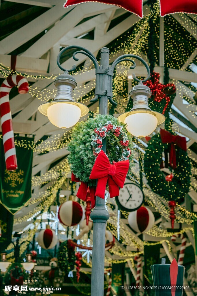 节日装饰路灯