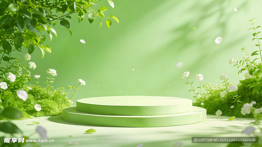 绿意盎然的梦幻户外场景