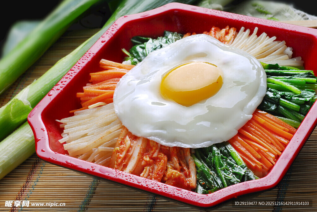 韩式蔬菜煎蛋拌饭