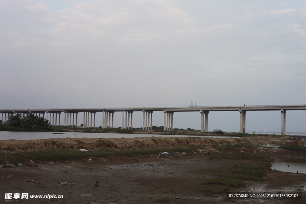 跨海大桥远景