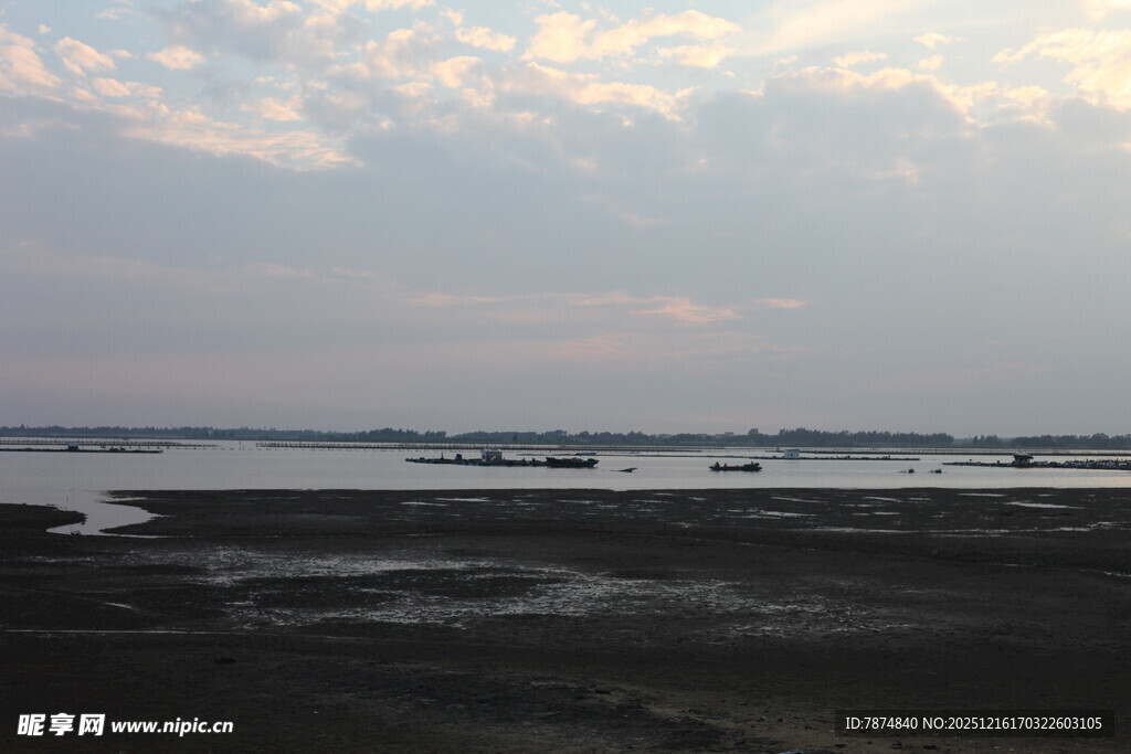 海边黄昏景色