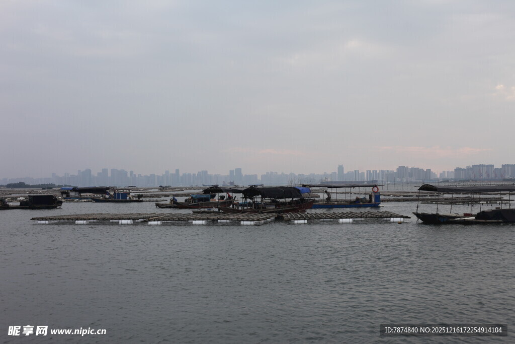 水上养殖场景