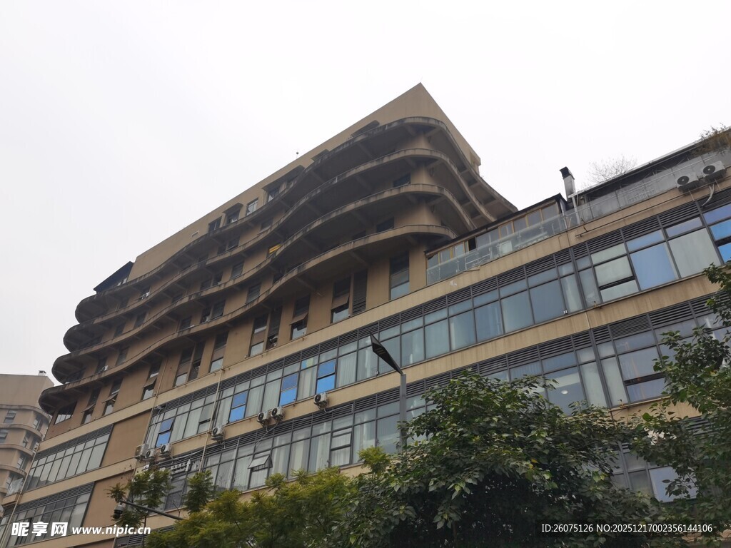 独特造型的多层建筑