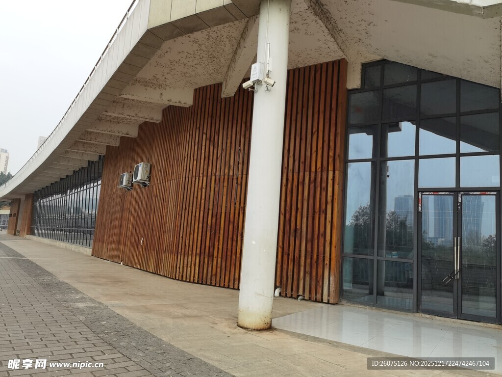 现代风格木质外观建筑