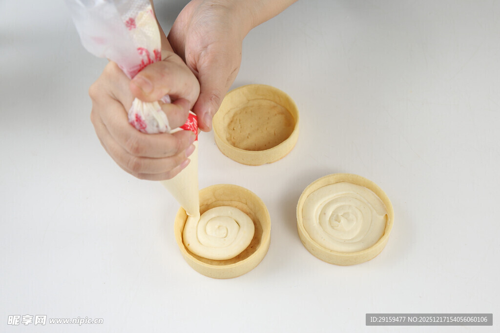 手工制作木质螺旋物件