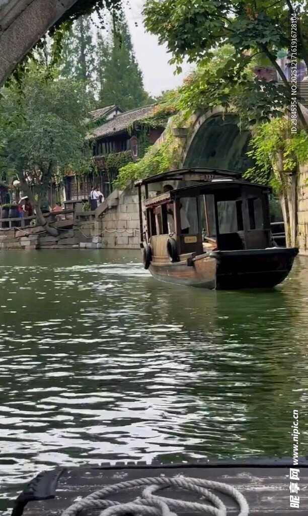 江南水乡小船悠悠