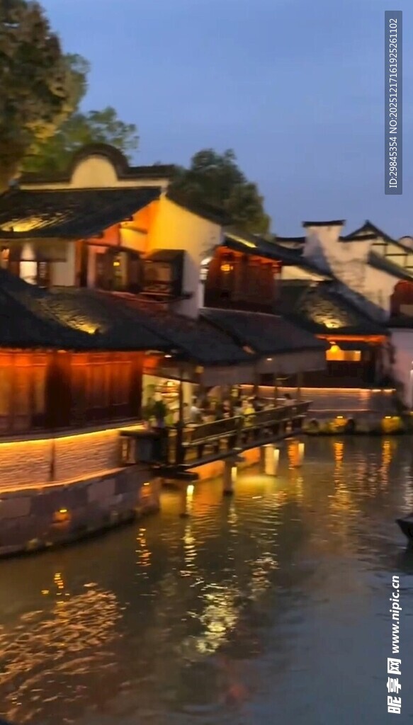 江南水乡夜景