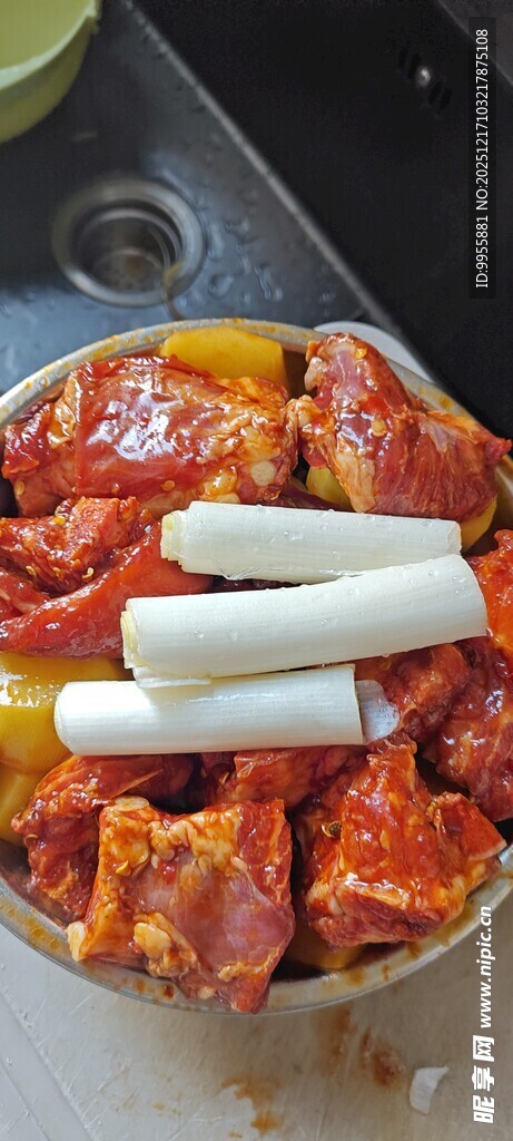 美味番茄排骨煲