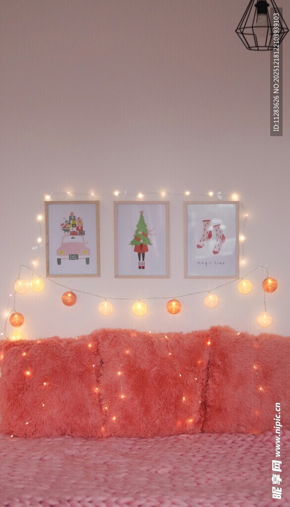 温馨卧室床头装饰小夜灯