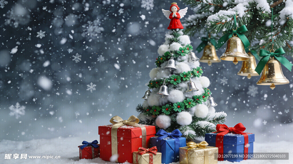 圣诞树下的礼物与雪景